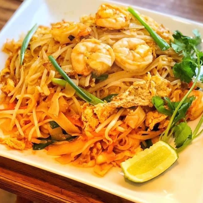Fresh Pad Thai noodles at Pho Tommy 1